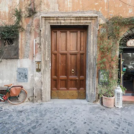 Campo De' Fiori Apartment Rome